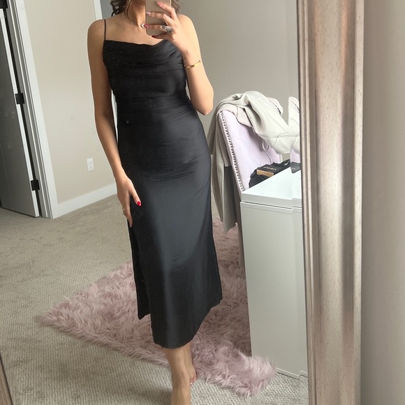 Black draped backless midi dress - Picture 3 of 3